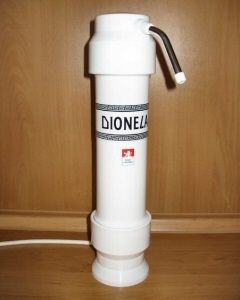 Filter DIONELA s vložkou FAS 4 na kuchynskú linku